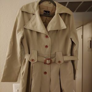Womans Debbie Leigh Vintage Trenchcoat